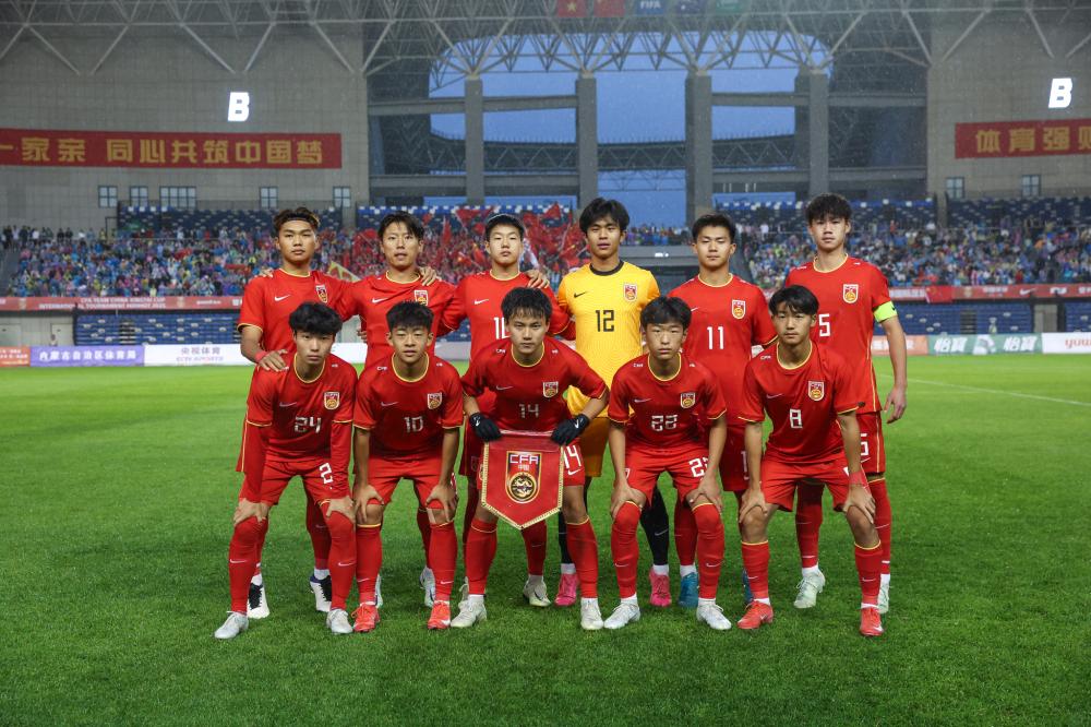 伊涅斯塔：佩德里并非我与哈维合体；梅西未来说不定回巴萨