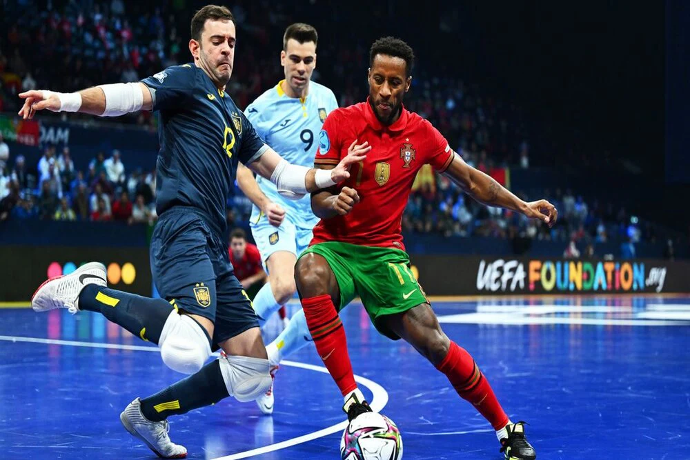 浓眉发出最后通牒！小牛赶紧做决定！可惜了欧文！